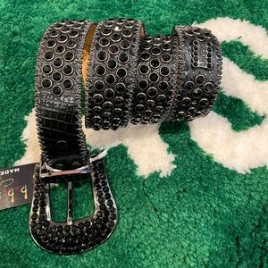 B.b Simon belt size 36 just 1 available